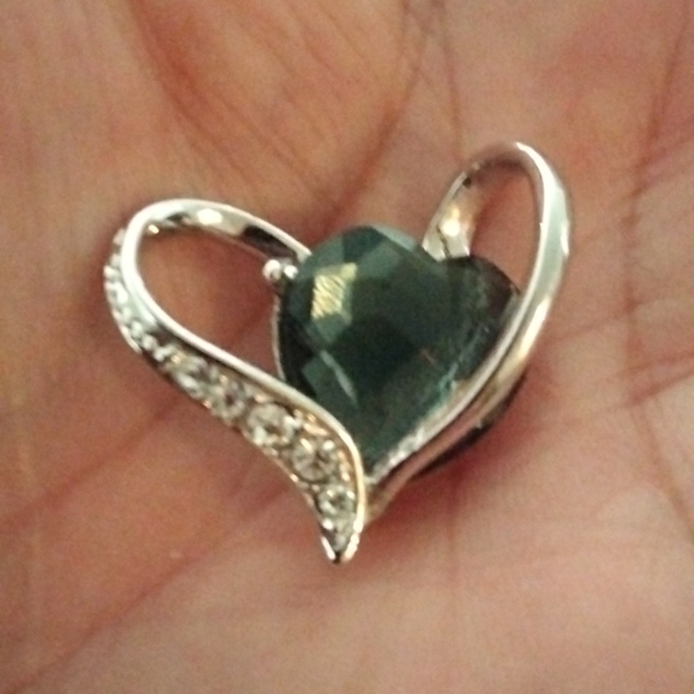 Heart pendant